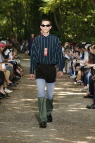 Look 10