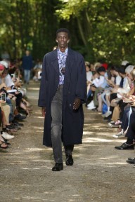 Look 15
