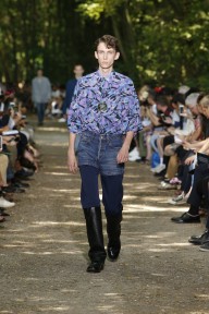Look 16