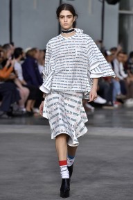 Look 10
