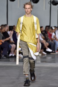Look 16