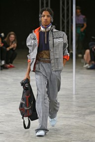 Look 25