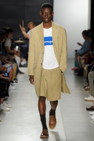Look 16