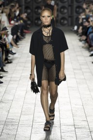 Look 15