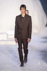 Look 3