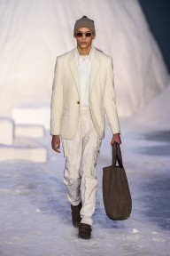 Look 15