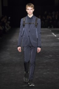 Look 3