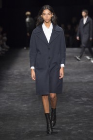 Look 10