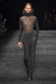 Look 15