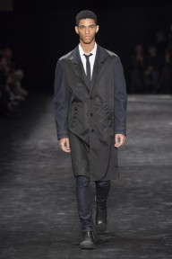 Look 19