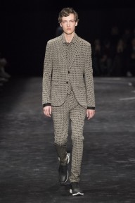 Look 23