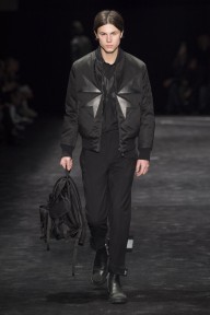Look 30