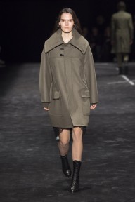 Look 49