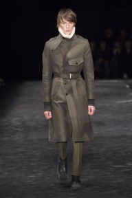 Look 50