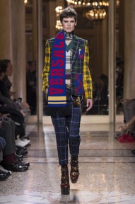 Look 11