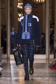 Look 18