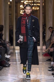 Look 19