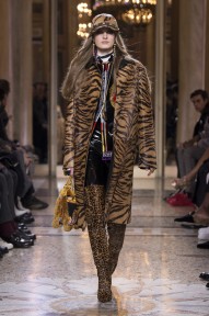 Look 28