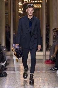 Look 49