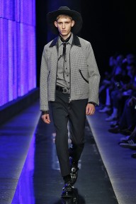 Look 10