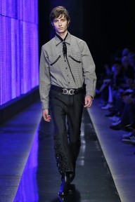 Look 15