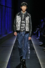 Look 18
