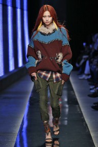 Look 32