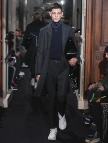 Look 10