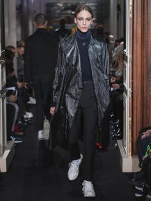 Look 32
