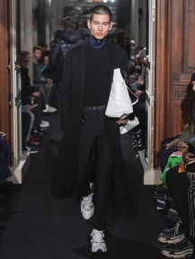 Look 46
