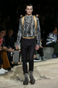 Look 8