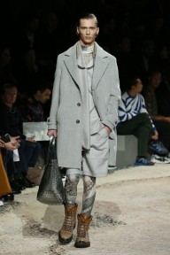 Look 10