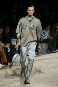 Look 11