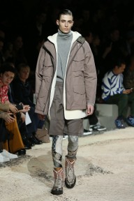 Look 12