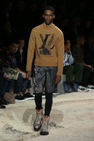 Look 30