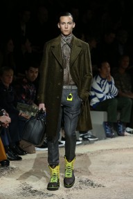 Look 32