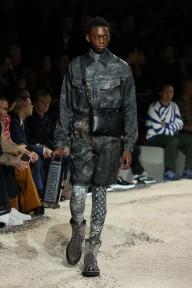 Look 40