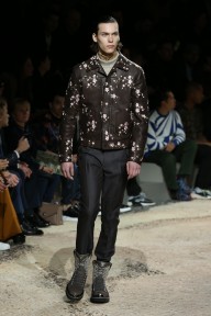 Look 43