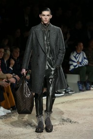Look 46