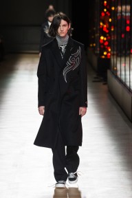 Look 10