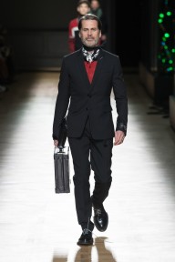 Look 12