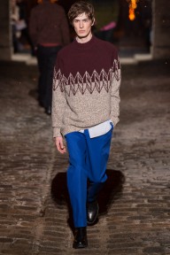 Look 18