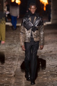 Look 27