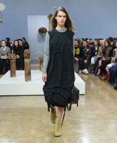 Look 10