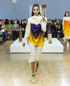Look 32