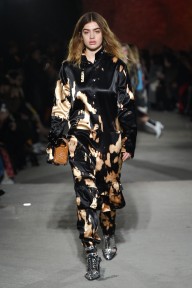 Look 8