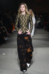 Look 9
