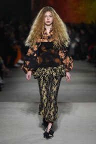 Look 11