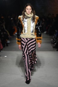 Look 37