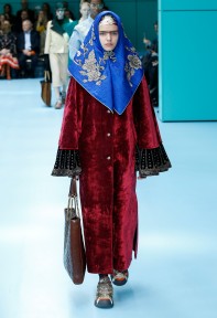 Look 10